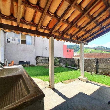 Casa De Temporada Em Capitolio Mg Villa Kültér fotó